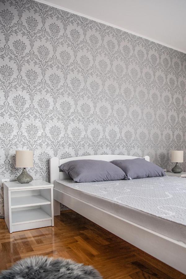נובי סאד Stella Modern Apartment 2 מראה חיצוני תמונה