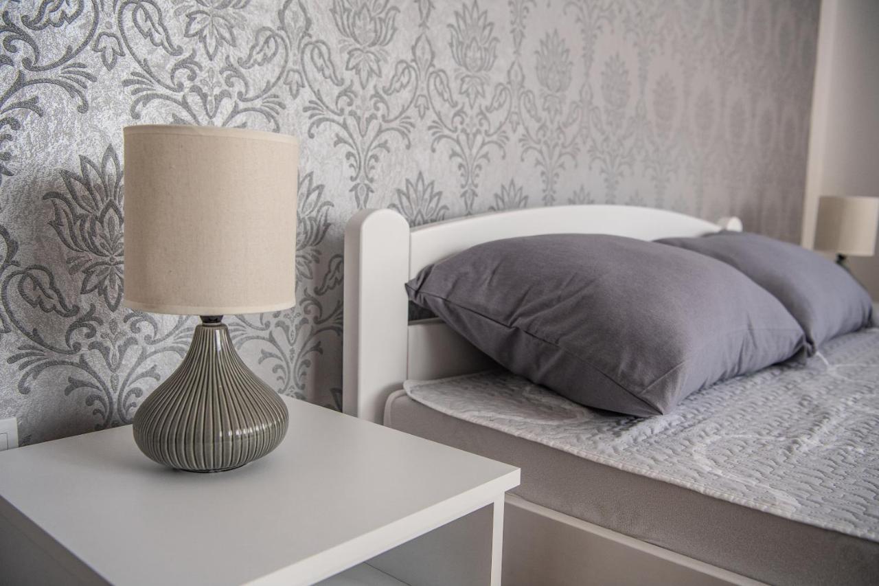 נובי סאד Stella Modern Apartment 2 מראה חיצוני תמונה